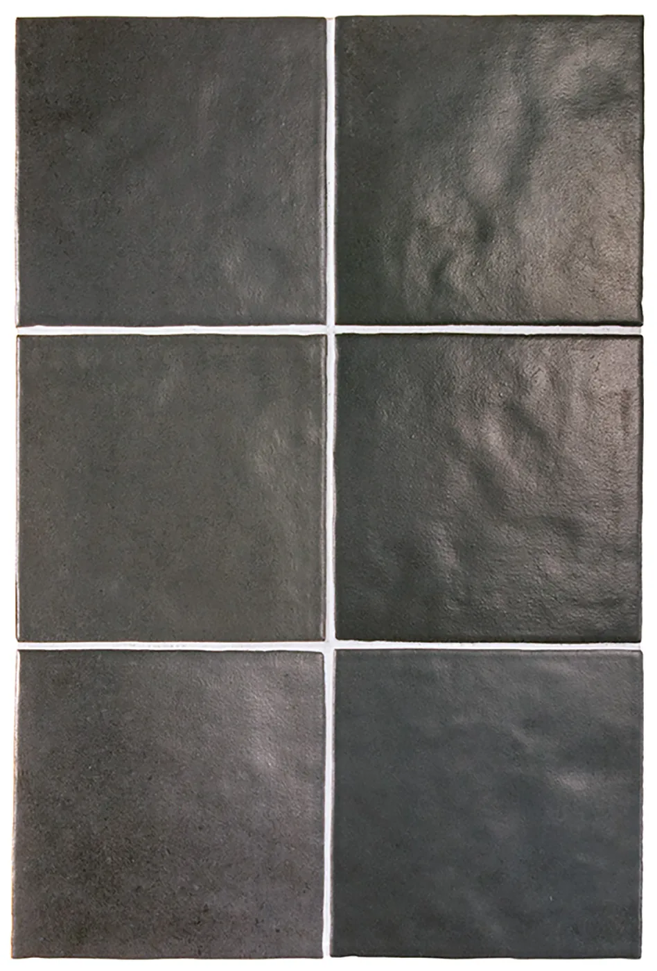Anthrazitfarbene matte Steingut-Wandfliese, 13,2×13,2 cm, quadratisch im Raster verlegt, mit changierendem Farbspiel.