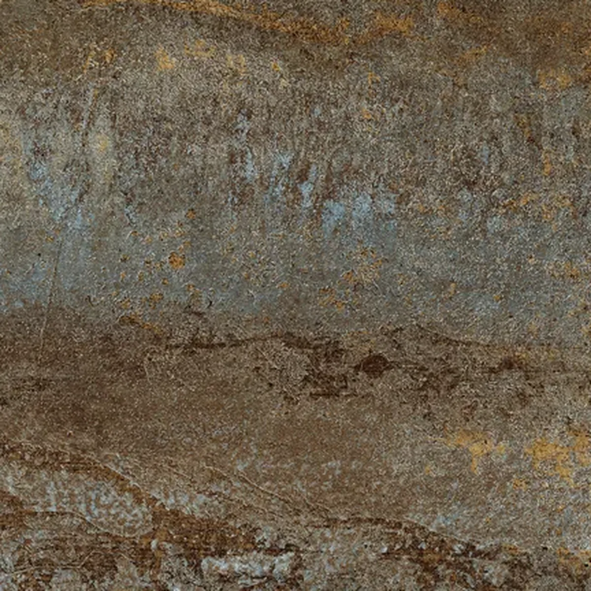 Nahaufnahme der rostbraunen Oberfläche mit blaugrauen Oxidzonen und waagerechten Schlieren, Format 30×60 cm.