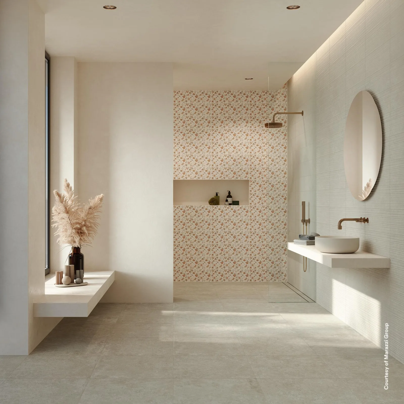 Bad mit Dusche aus Marazzi Room Wall Decoro Romantic, Wand 3D Blaze Grigio und glatten Wänden in Grigio