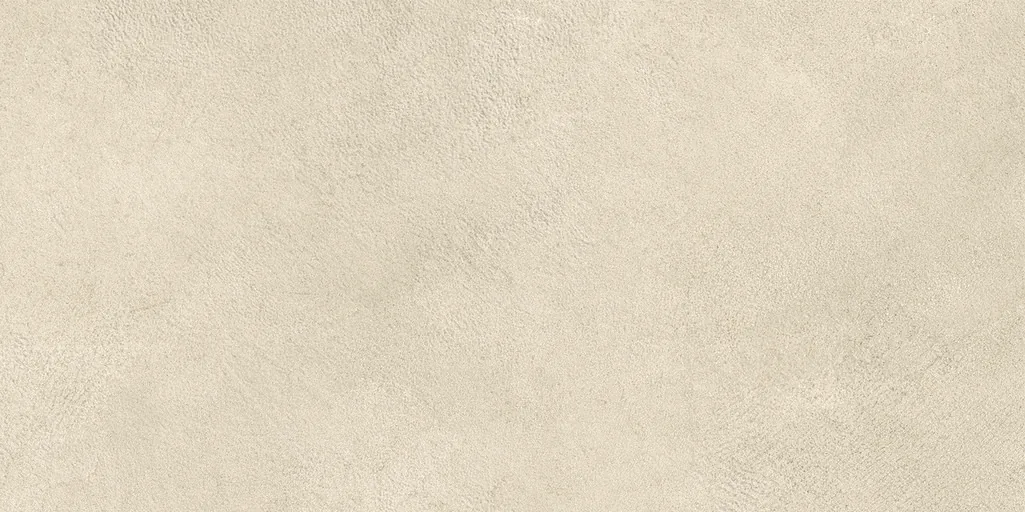 Hellbeige Betonoptik-Fliese 30×60 cm mit Grünton, matt, mit feinkörniger, leicht wolkiger Oberfläche.