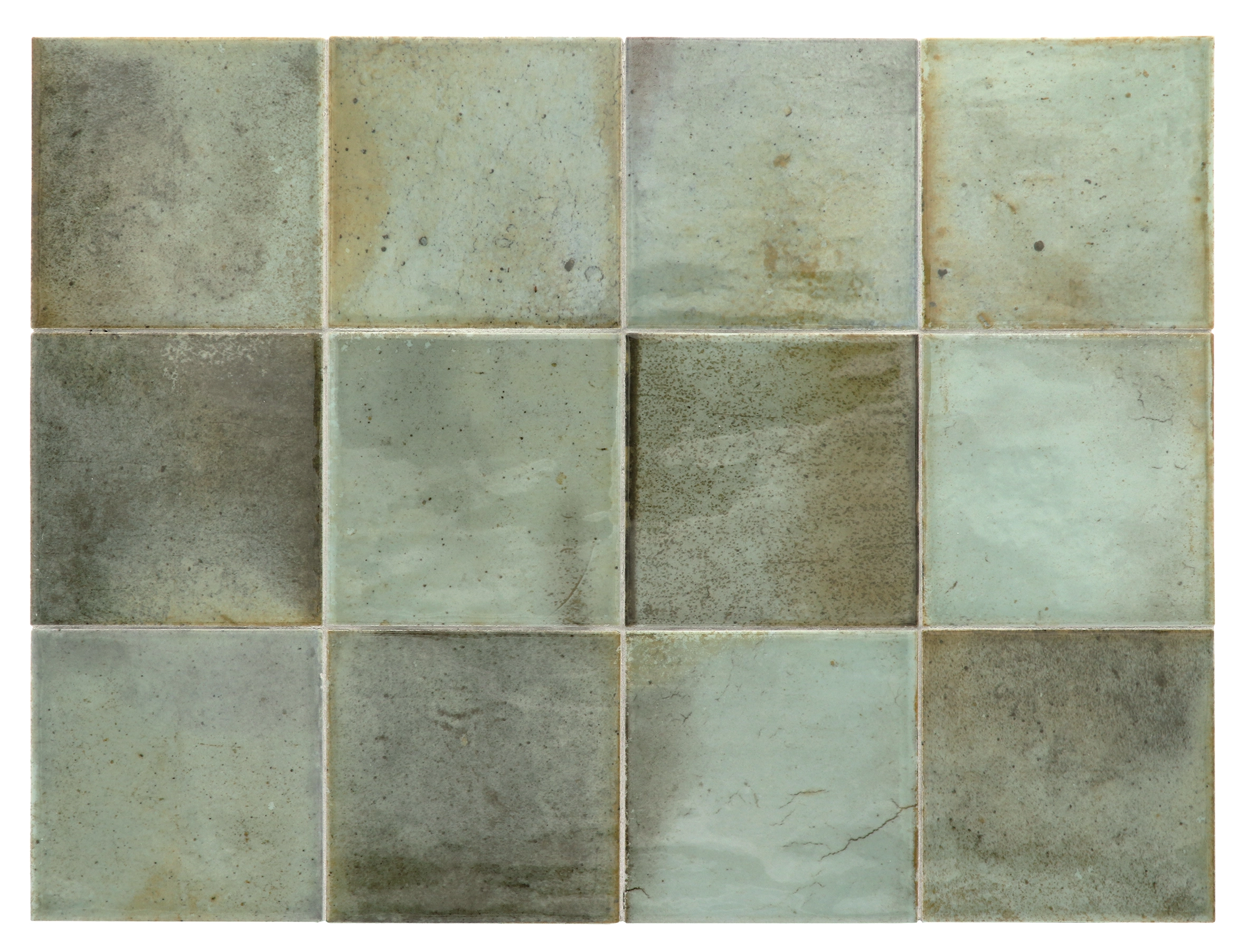 Verlegte Hanoi Celadon Wandfliesen im Format 10x10 cm. Lebhafte V4 Variation der Glasur, im Raum verbaut.