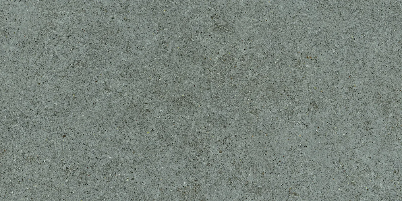 Boost Stone Smoke von Atlas Concorde: mittelgraues Feinsteinzeug in matter Steinoptik mit feiner Sprenkelung, 60x120 cm