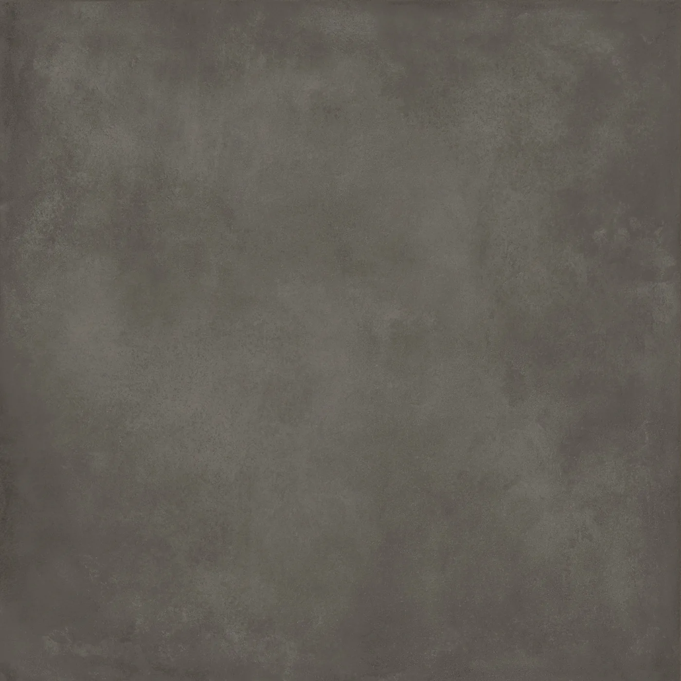 Dunkle graubraune Fliese in Cotto-Optik, 120×120 cm, matt, mit wolkig-erdiger Tonstruktur über die ganze Fläche