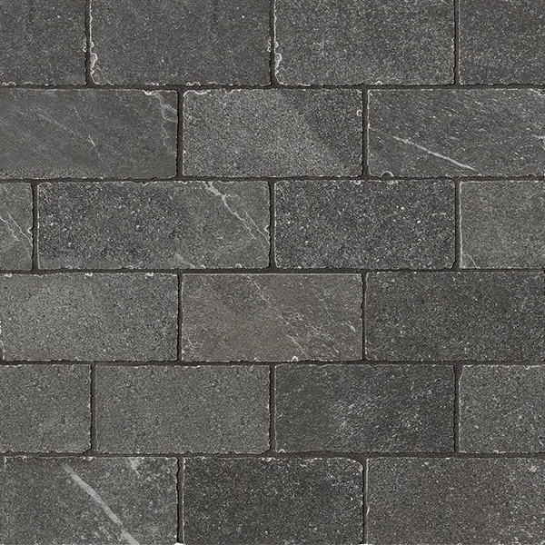 Anthrazitgraue Mosaikmatte 30×30 cm in Mauerwerkoptik aus versetzt gelegten Rechteckstücken mit Spaltstein-Relief