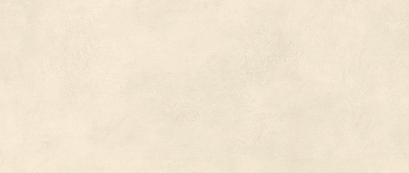 Cremebeige Betonoptik-Fliese 50×120 cm, matt, mit weicher wolkiger Lasur über die gesamte Fläche.