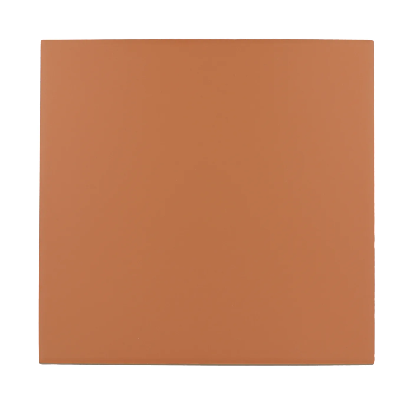 Einfarbige Fliese in warmem Terrakotta-Orange ohne Muster, quadratisch mit gleichmäßig matter Oberfläche.