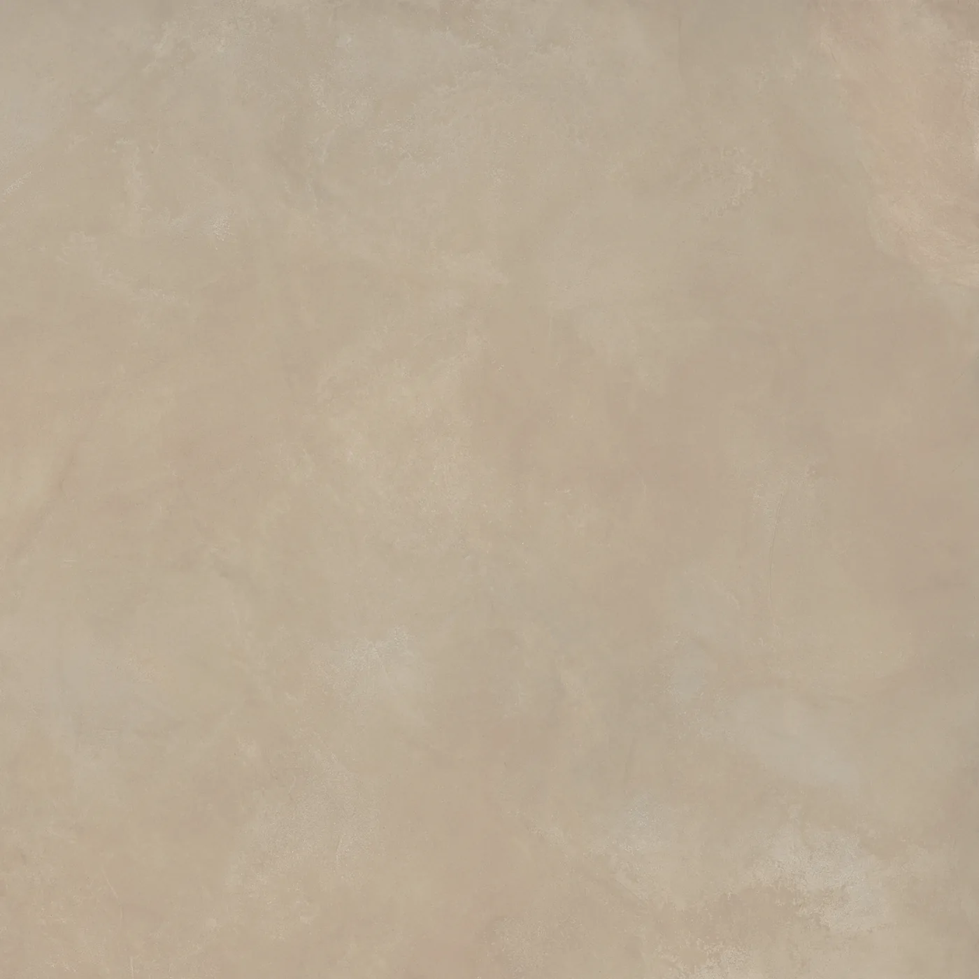 Quadratische Bodenfliese in sandigem Graubeige, matte Oberfläche mit fein wolkiger, spachtelartiger Struktur