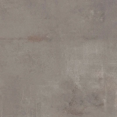 Zartgraue, wolkig-matte Wandfläche der Boost-Serie von Atlas Concorde.