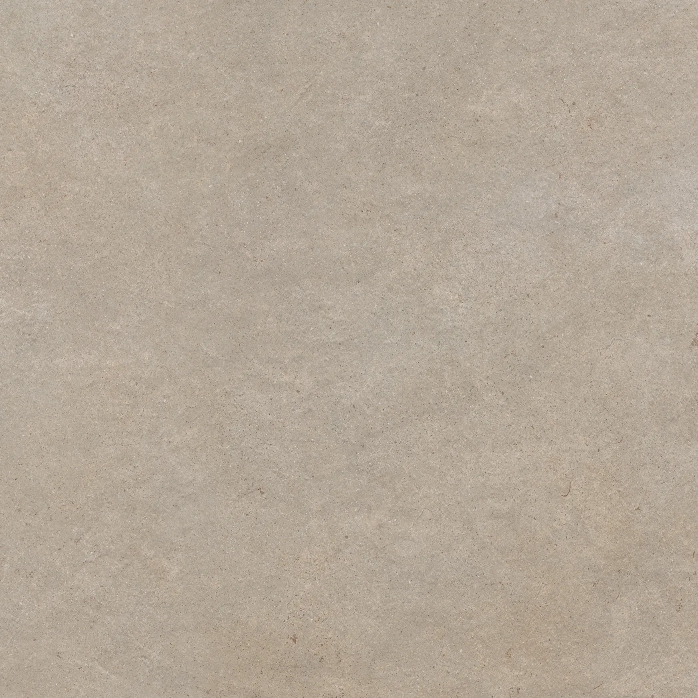 Hell-sandgraue Betonoptik-Fliese 75x75 cm mit feiner, wolkiger Schattierung und leichter Körnung, griffig rau.