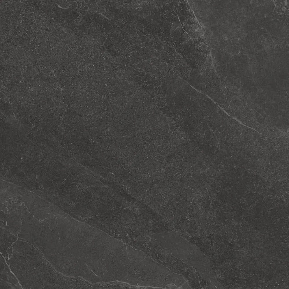 Anthrazitgraue Fliese 80×80 cm in Schieferoptik mit feinen hellen Adern und mattem Finish