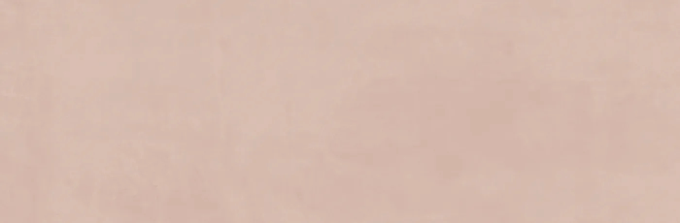 Rechteckige Wandfliese 25x76 cm in gedecktem Altrosa mit leichter Wolkung und seidenmatter Oberfläche