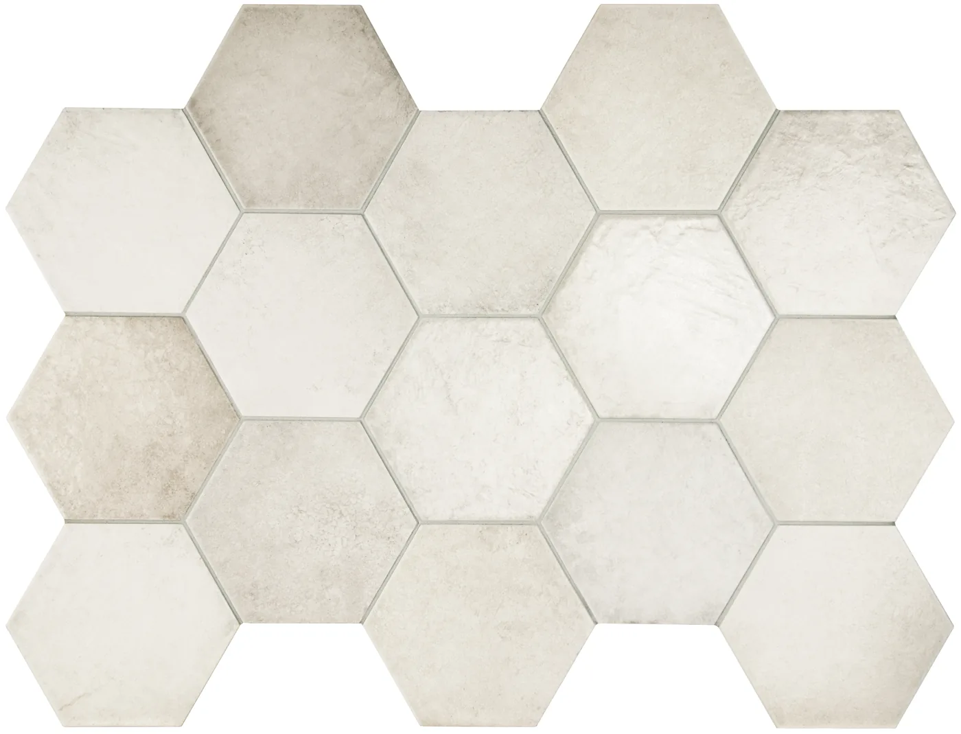 Equipe Heritage Snow: cremeweiße Hexagon-Fliesen aus Feinsteinzeug, matt, in Vintage-Zementoptik verlegt