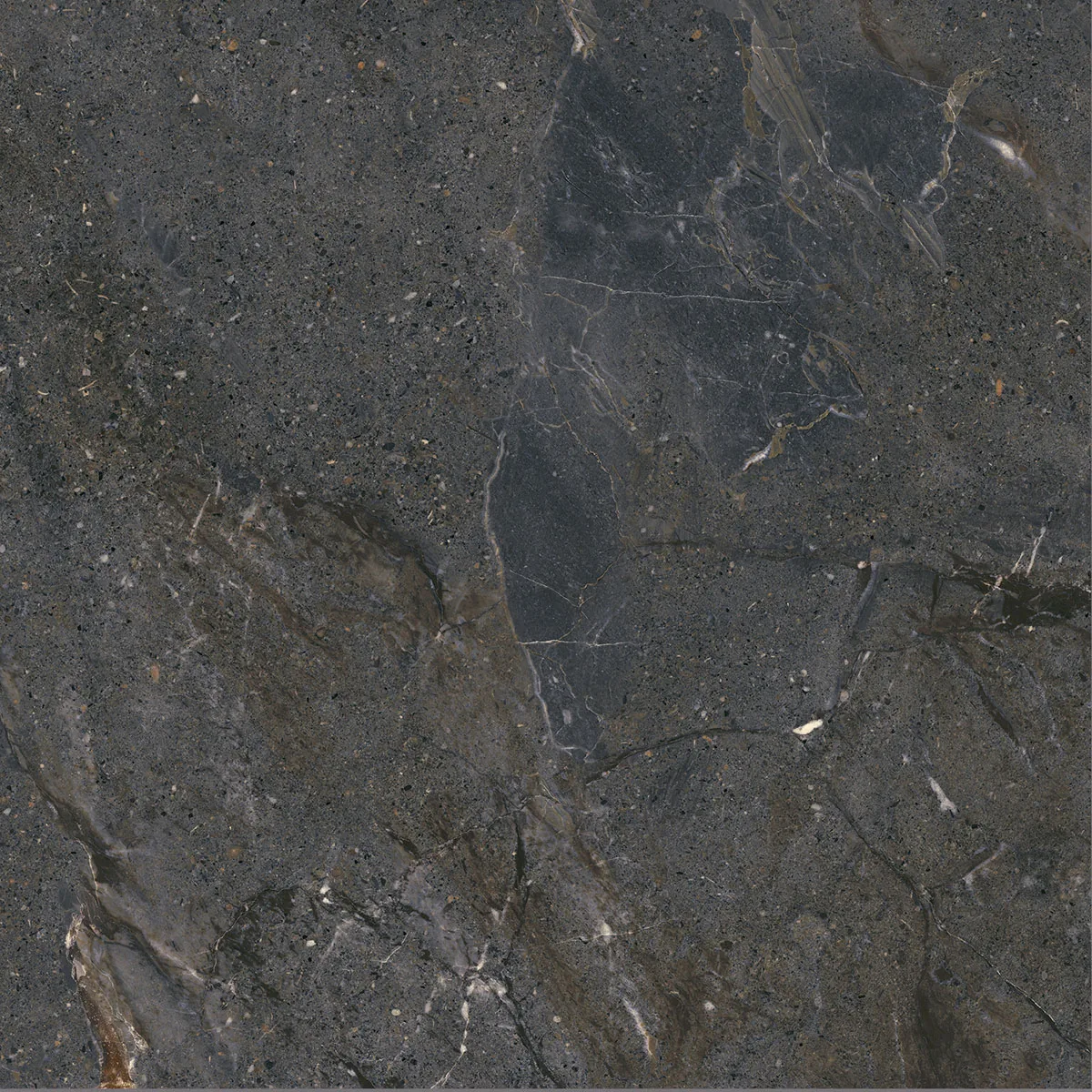 Anthrazitgraue Fliese in Marmoroptik 60×60 cm in seidenmattem Finish, mit hellen und rostfarbenen Adern.