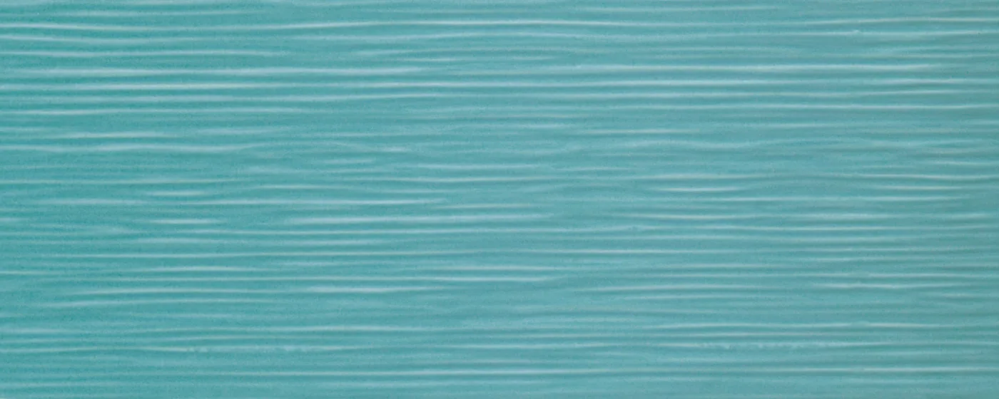 Marazzi Cloud Struttura 3D Breeze Sky 20x50 cm, türkise Wandfliese mit waagerechtem Rillenrelief