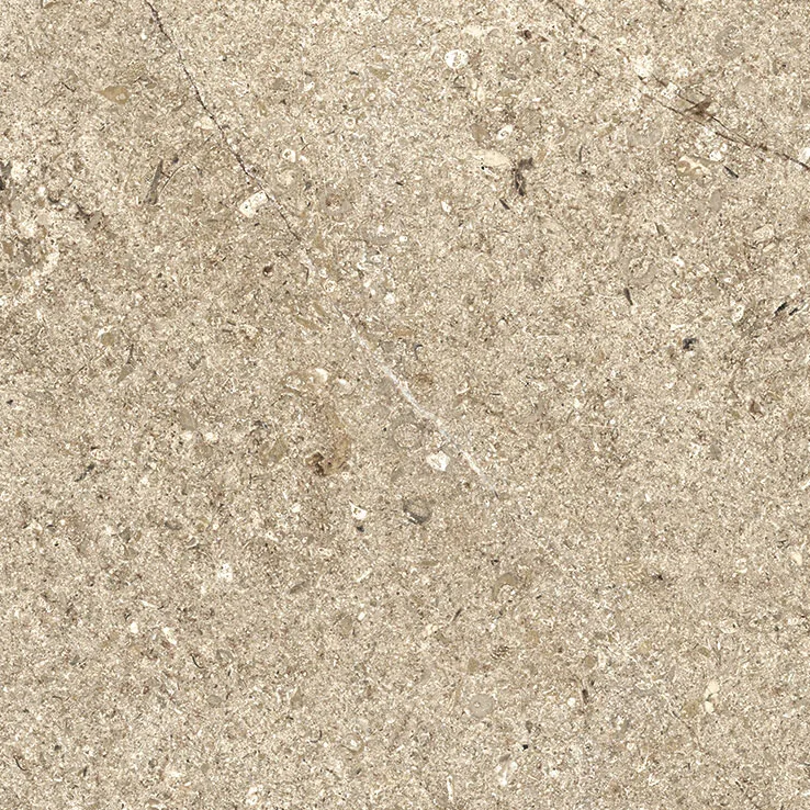 Sandbeige Steinoptik-Fliese 25×25 cm, matte rutschhemmende Oberfläche mit feinen Einschlüssen und kleinen Poren.