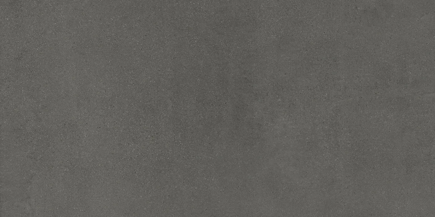 Graugrüne Betonoptik-Fliese 30x60 cm mit wolkiger, wie gespachtelt wirkender Schattierung, matte Oberfläche.
