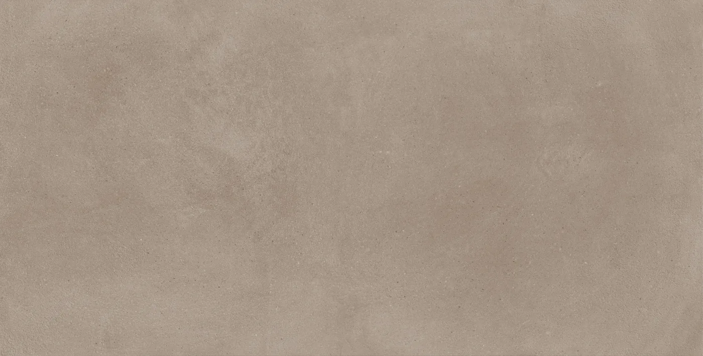 Graubraune Betonoptik-Fliese 75x150 cm mit wolkiger, wie gespachtelt wirkender Schattierung auf der Fläche, matt.