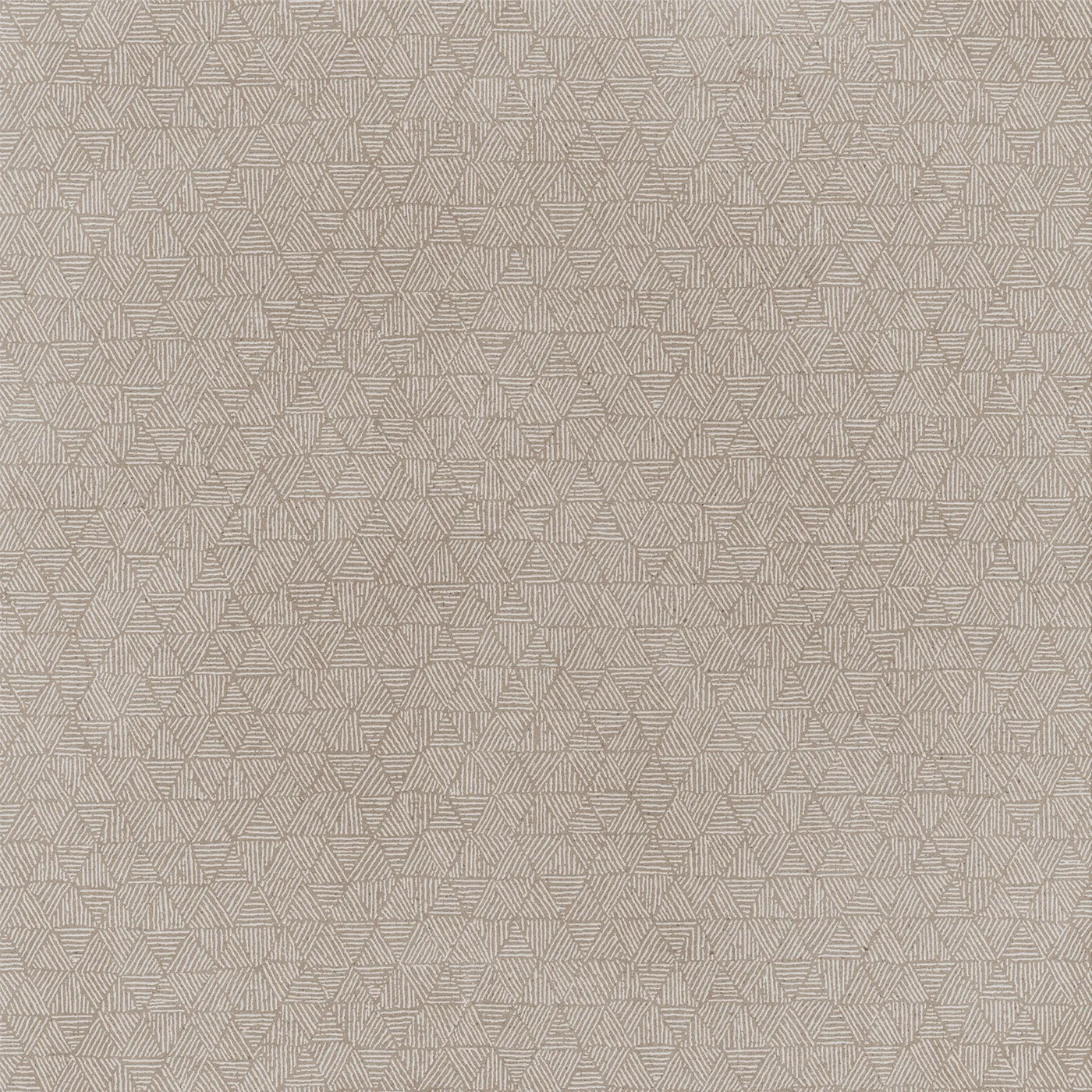 Graubraune Betonoptik-Fliese 75x75 cm mit zartem, flächigem Rautenmuster auf wolkig schattiertem Grund, matt.