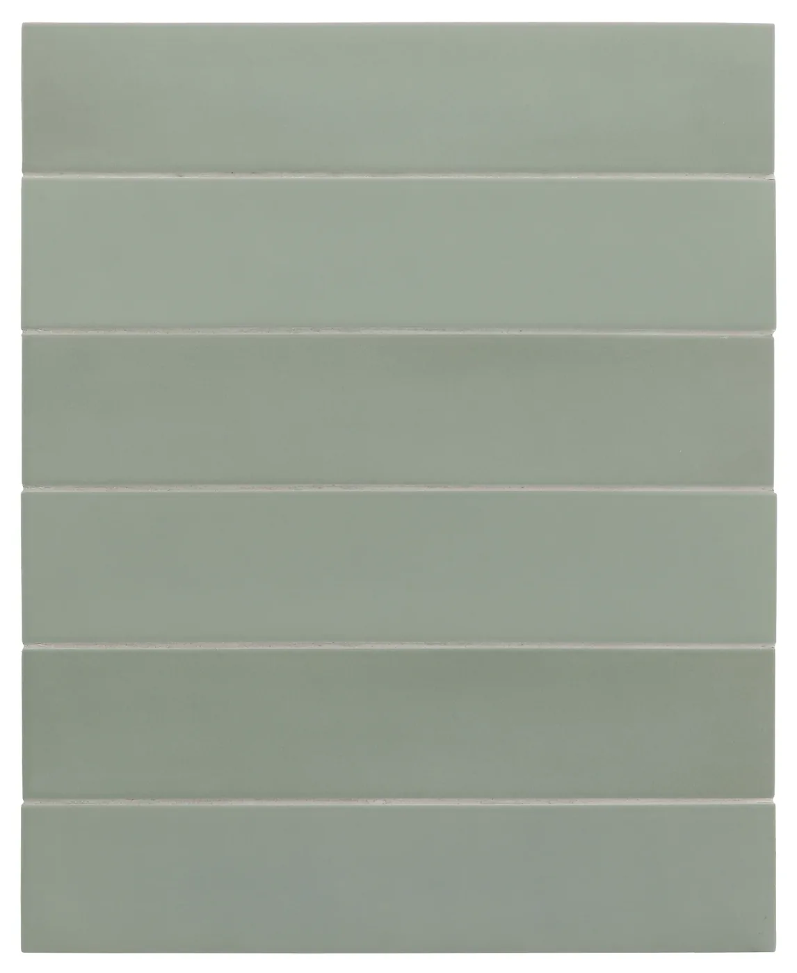 Sechs salbeigrüne Riemchenfliesen 6x30 cm übereinander gelegt, matte Oberfläche mit leicht welligen Kanten.