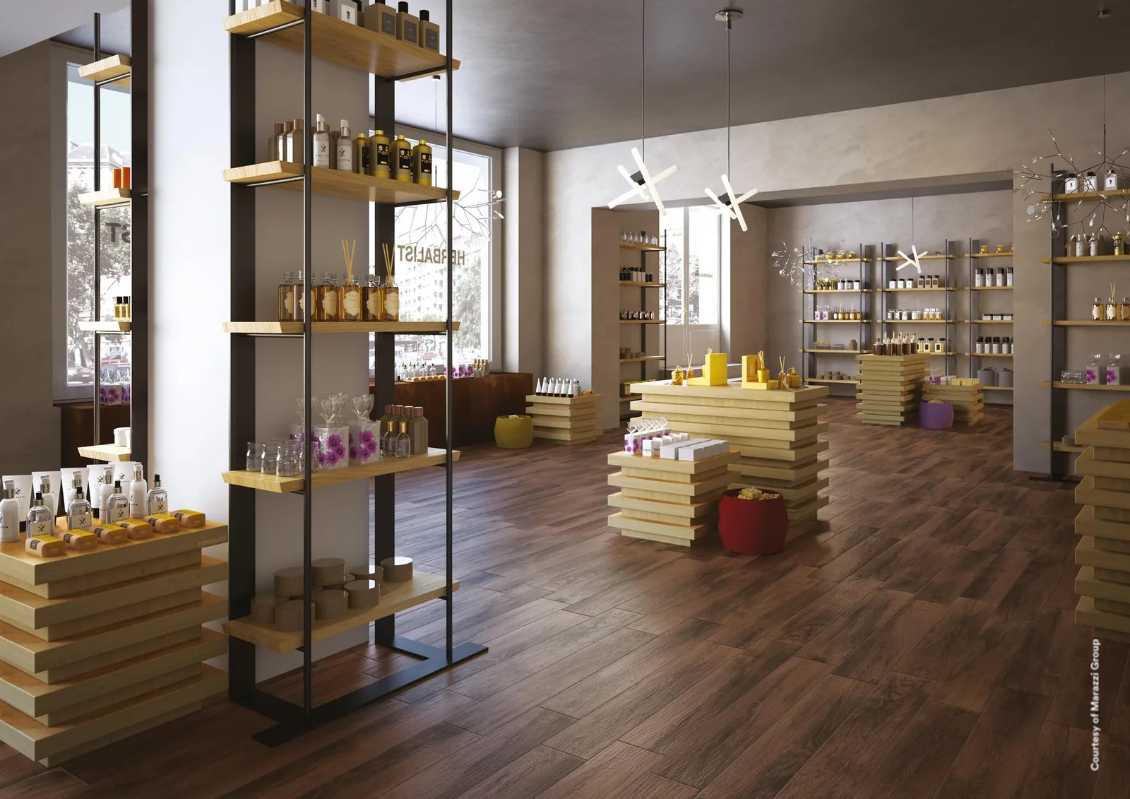 Ladenlokal mit Regalen und Holzkisten-Displays, Boden aus dunkelbraunen Holzoptik-Dielen im wilden Verband.