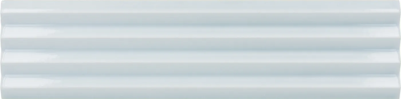 Equipe Costa Nova Praia Baby Blue Wandfliese 5x20 cm aus Steingut, glänzend, geripptes Praia-Relief, Innenwand.