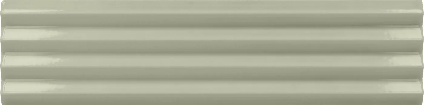 Equipe Costa Nova Praia Tansy Green Wandfliese 5x20 cm aus Steingut, glänzend, geripptes Praia-Relief, Innenwand.