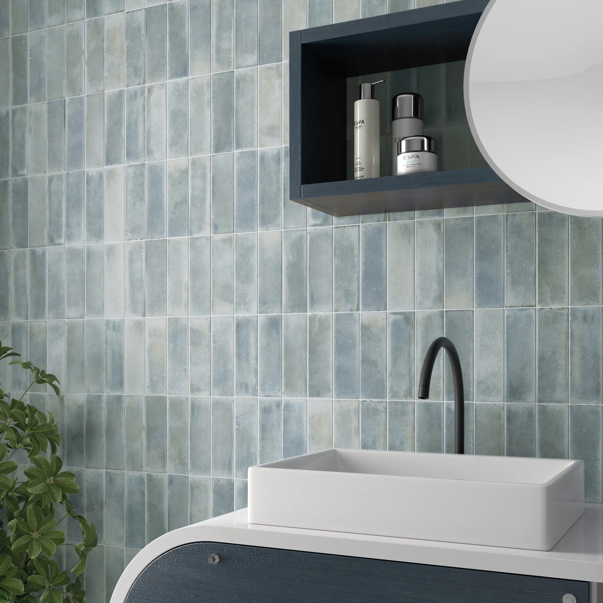 Equipe Raku Sea matt - Badezimmer mit hellblauer Wandfliese