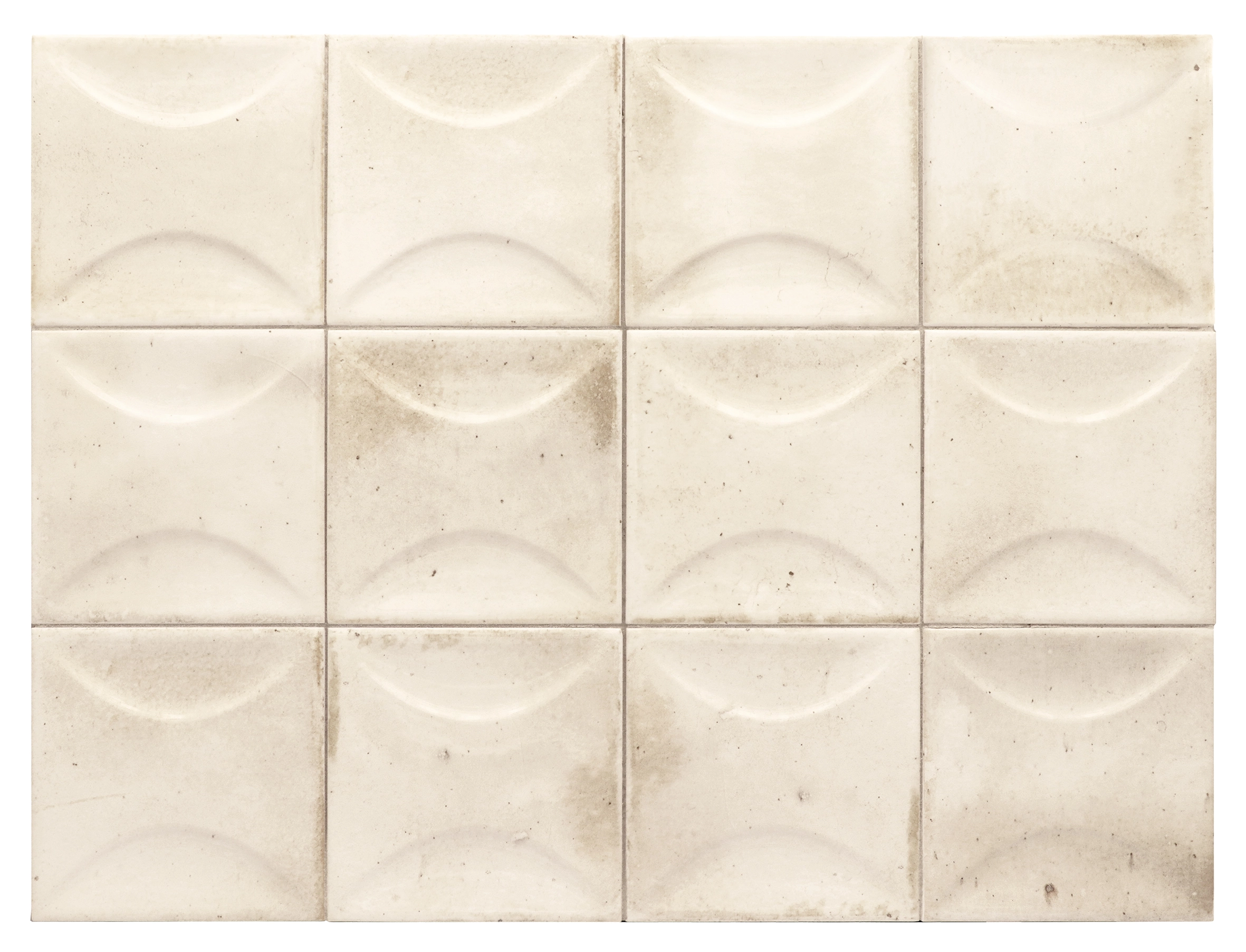 Verlegte Hanoi White Wandfliesen im Format 10x10 cm. Lebhafte V4 Variation der Glasur, im Raum verbaut.