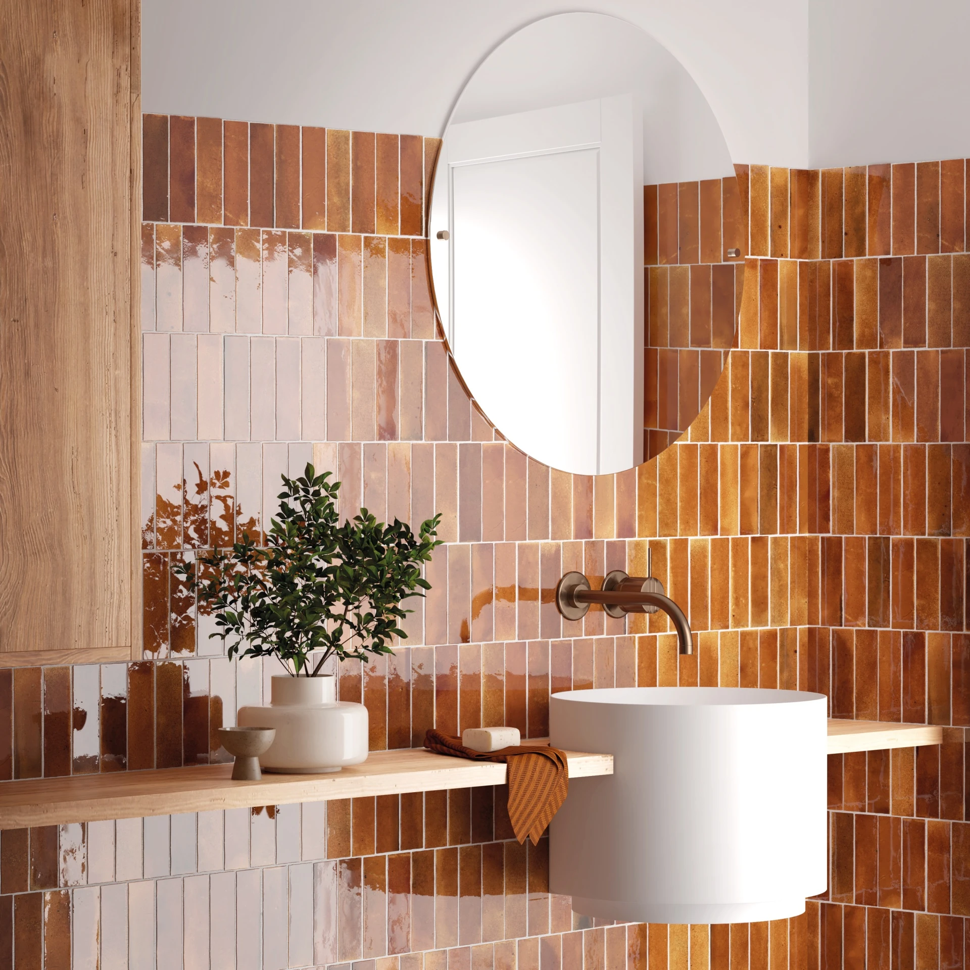 Raumszene mit verlegten Hanoi Wandfliesen in Burnt Red Glasur, Showroom im Vintage Stil.