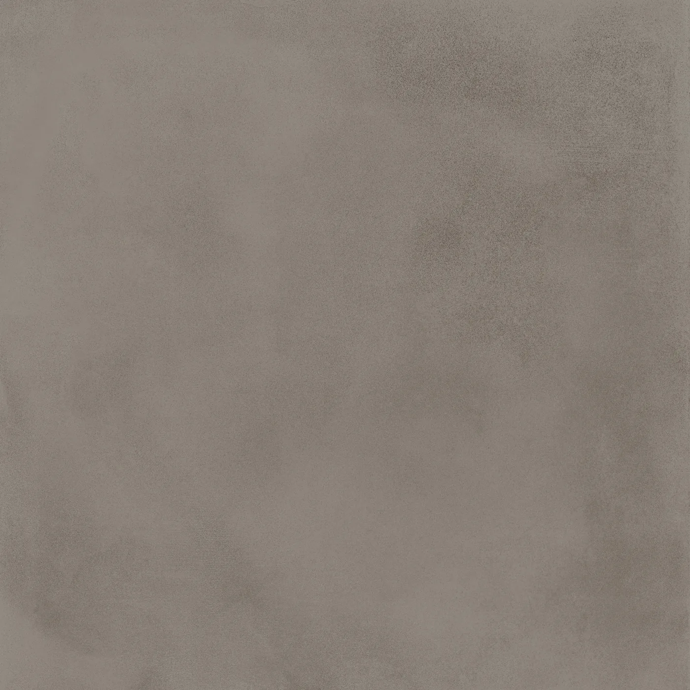 Mittelgraue Betonoptik-Fliese 60x60 cm mit warmem Taupe-Ton und kräftiger, wolkiger Schattierung, matt.