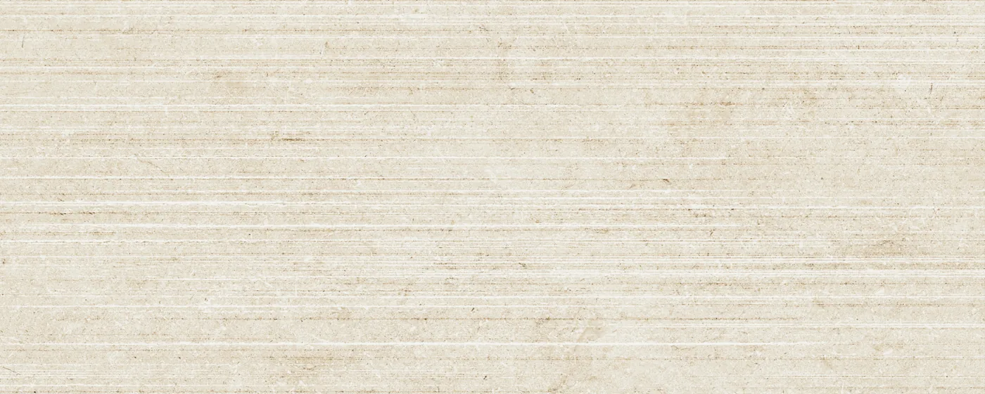 Cremebeige Steinoptik im Format 40×100 cm, matt, mit feinen waagerechten Rillen über die Fläche.