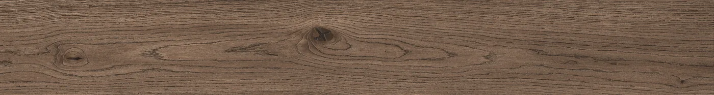 Dunkelbraune Holzoptik-Planke im Format 20x150 cm mit durchgehender Eichenmaserung und dunklem Astknoten in der Mitte.