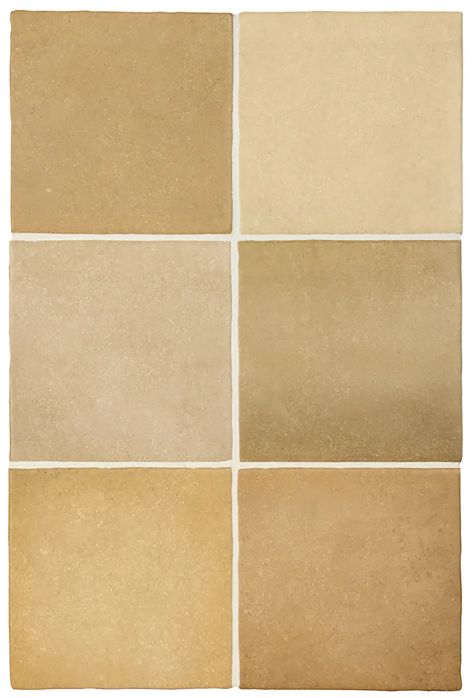 Warm sandbraune matte Steingut-Wandfliese, 13,2×13,2 cm, quadratisch im Raster verlegt, mit changierendem Farbspiel.