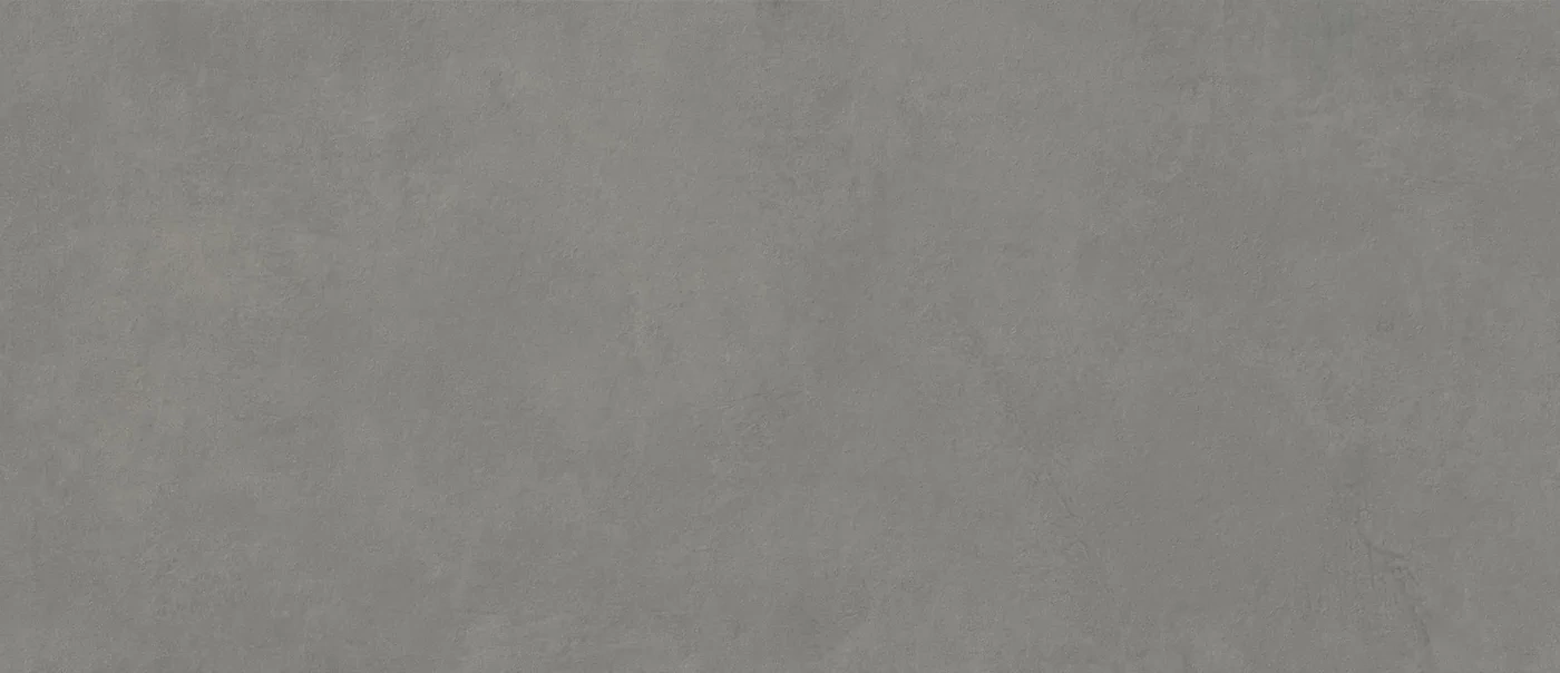 Matte Fliese in Betonoptik, 120×278 cm, in mittlerem Grau mit wolkiger Zementstruktur, frontal als ganze Platte.