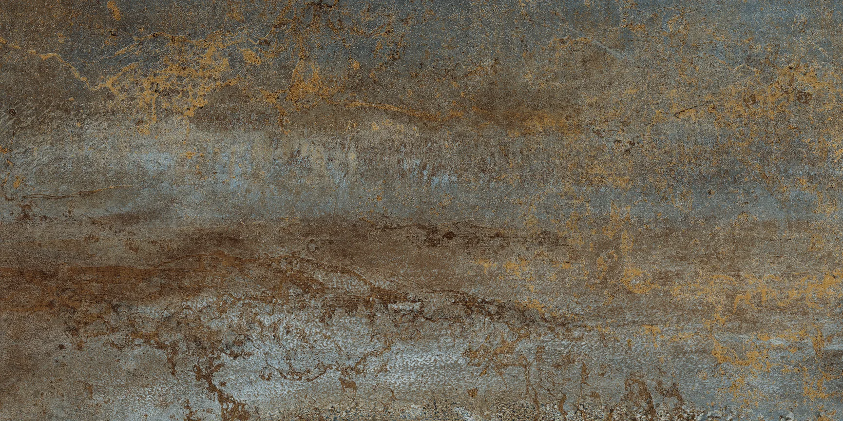 Rostbraune Metalloptik-Fliese 30×60 cm, seidenmatt, mit blaugrauen Oxidzonen und Rostspuren.
