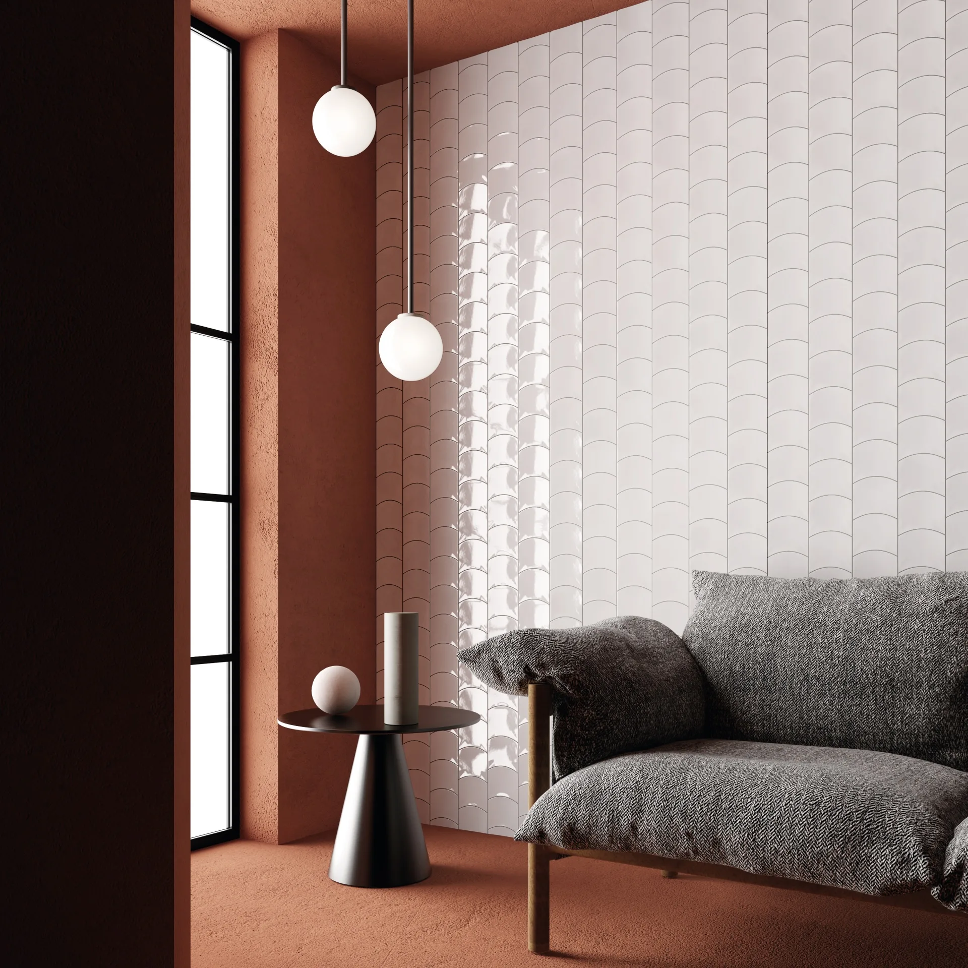 Wohnraum mit weißer Wellenfliesenwand, orangefarbener Wand, grauem Sofa und Kugel-Pendelleuchten.