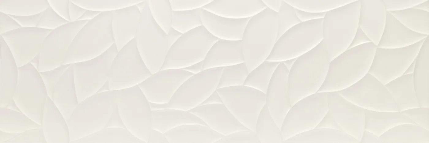 Weiße seidenmatte Wandfliese 40x120 cm mit Relief aus großen, sich überlappenden Blättern