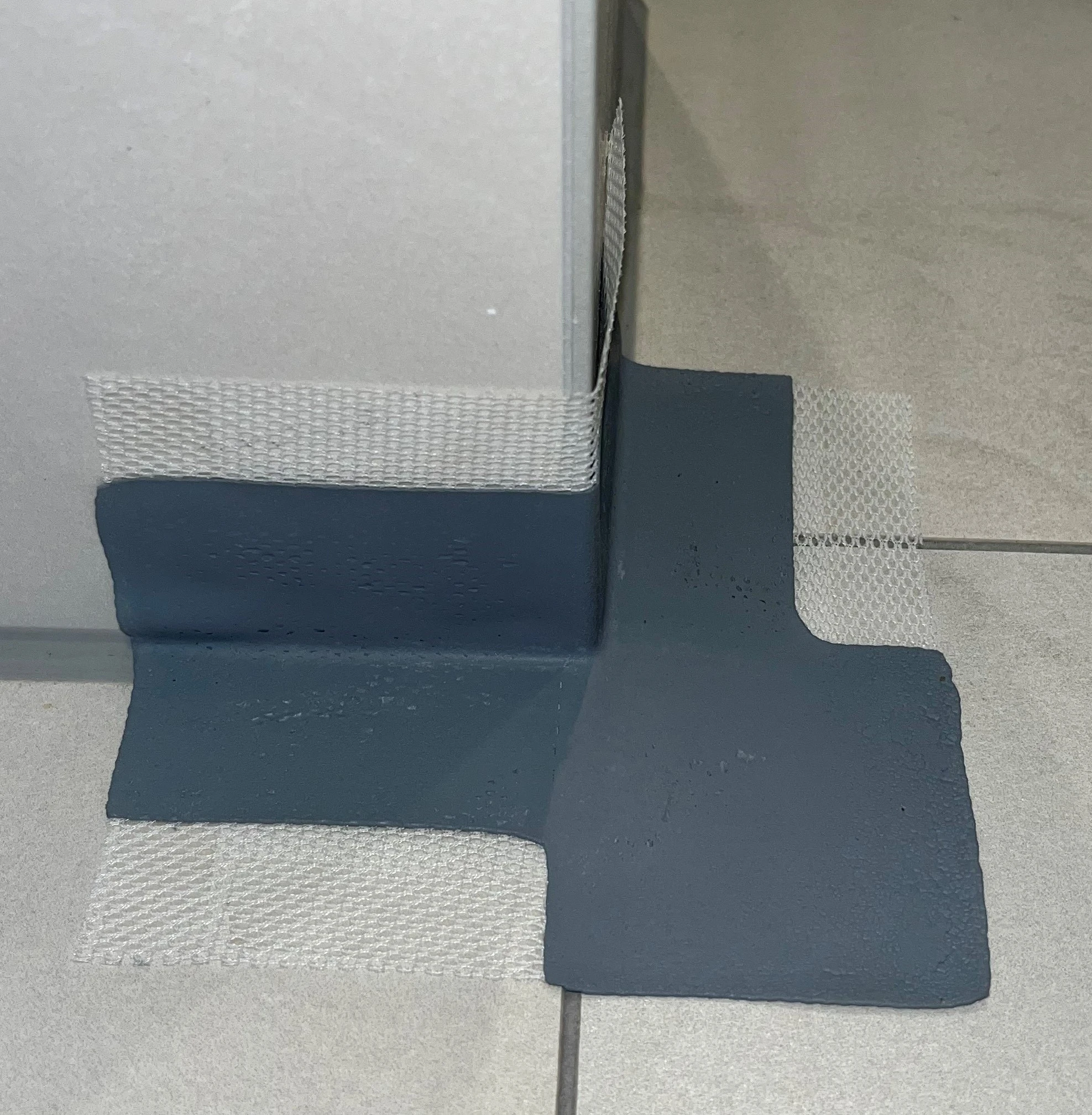 Dichtband Außenecke grau